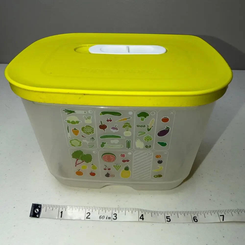 Tupperware 7286 Fridgesmart Storage Container Lime Yellow Vented Lid 1.8L